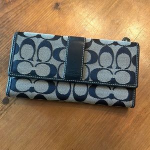 Coach Signature  jacquard trifold wallet - black